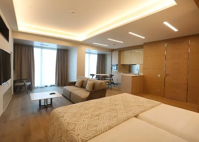 Cosmo 4*