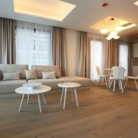 Cosmo 4*